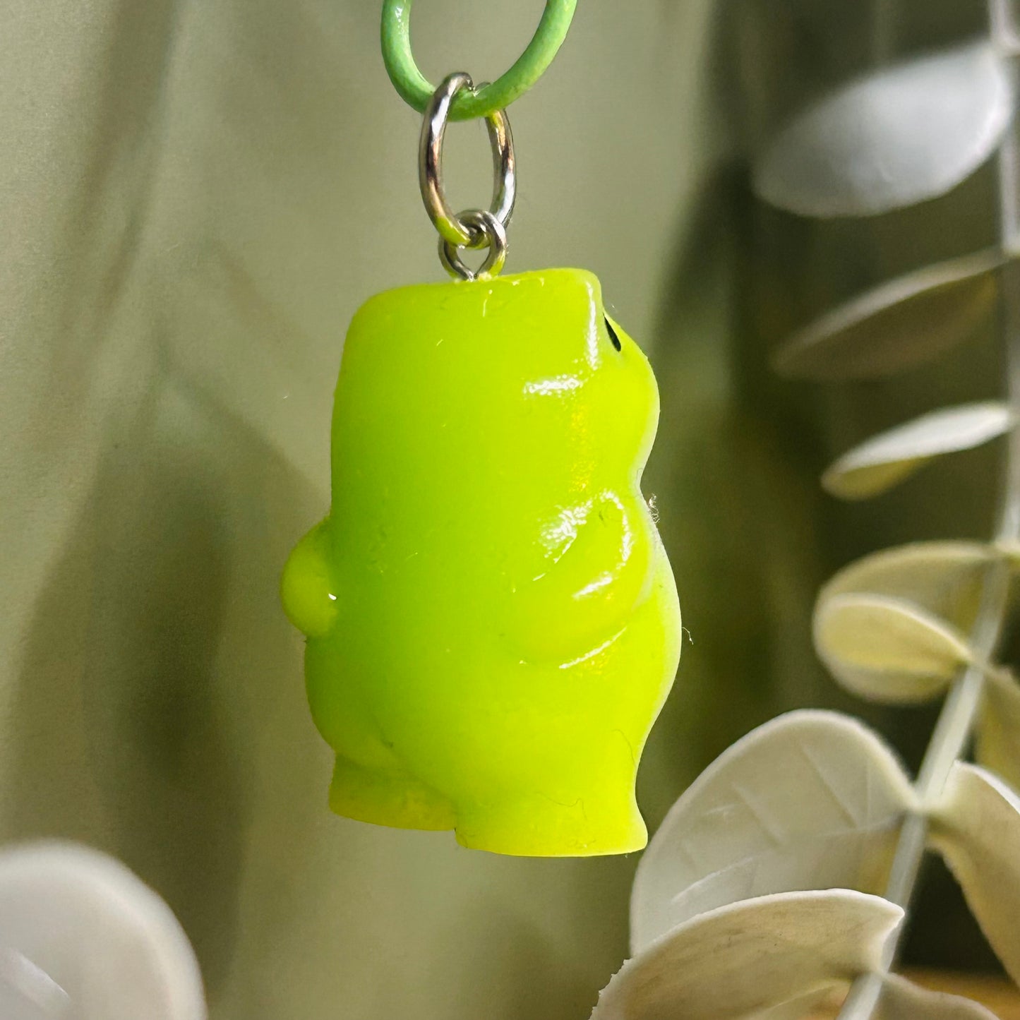 Finn the Frog Keyring | Cute Frog Keychain | Cottagecore Charm