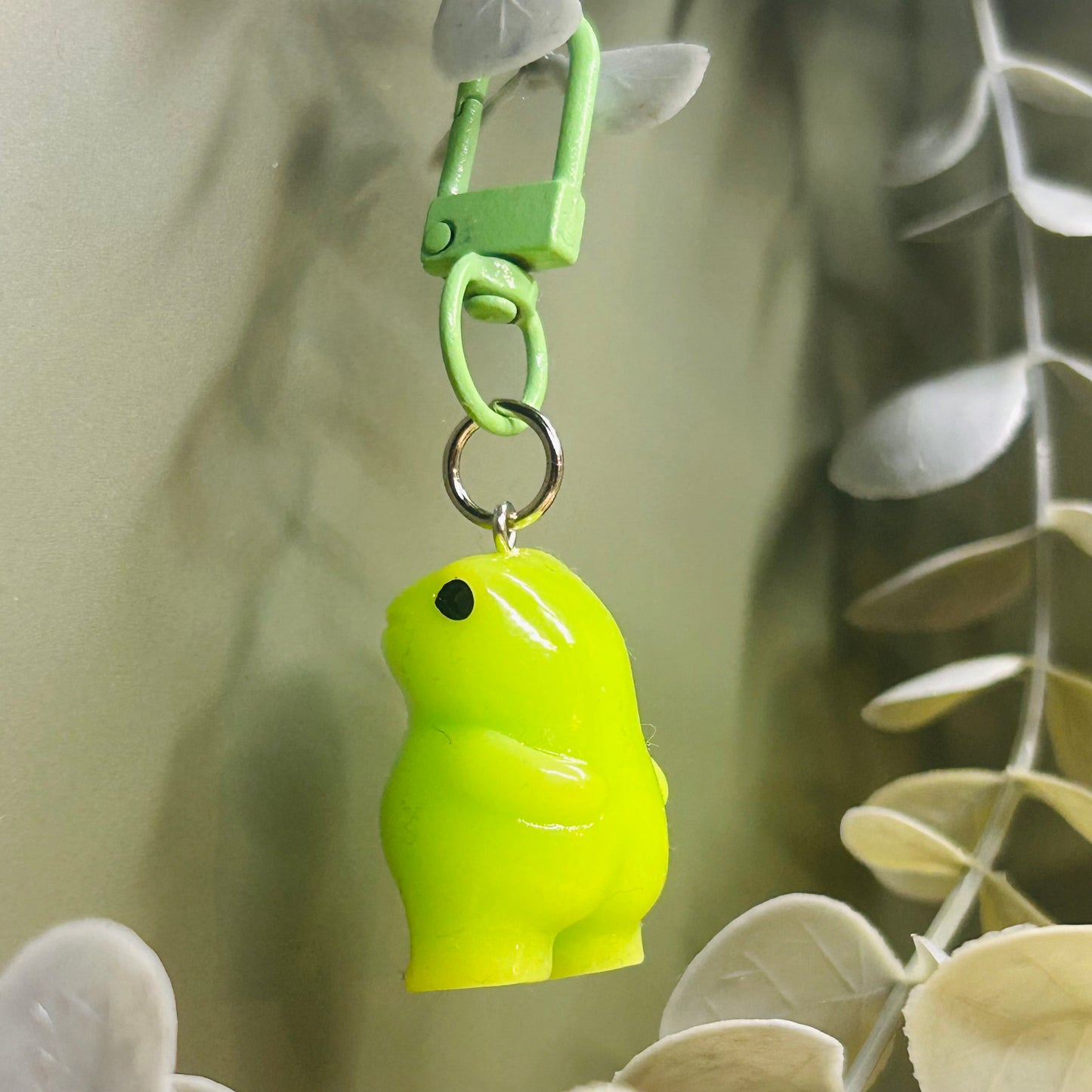 Finn the Frog Keyring | Cute Frog Keychain | Cottagecore Charm